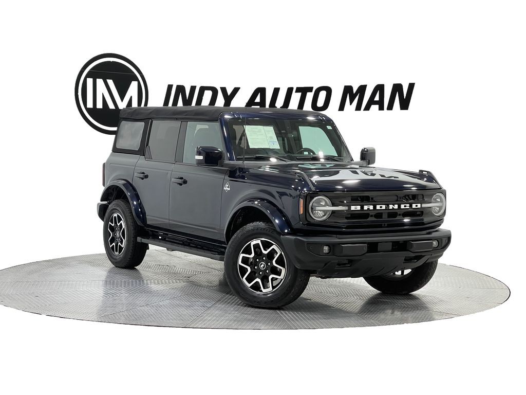 2021 Ford Bronco Image 1