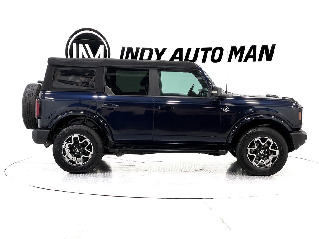 2021 Ford Bronco Image 3