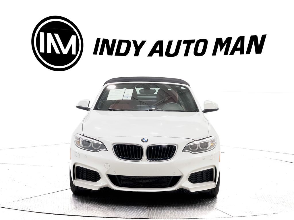 2016 BMW 2 Series Image 9