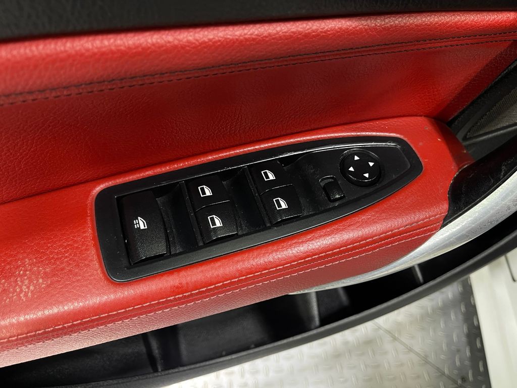 2016 BMW 2 Series Image 14