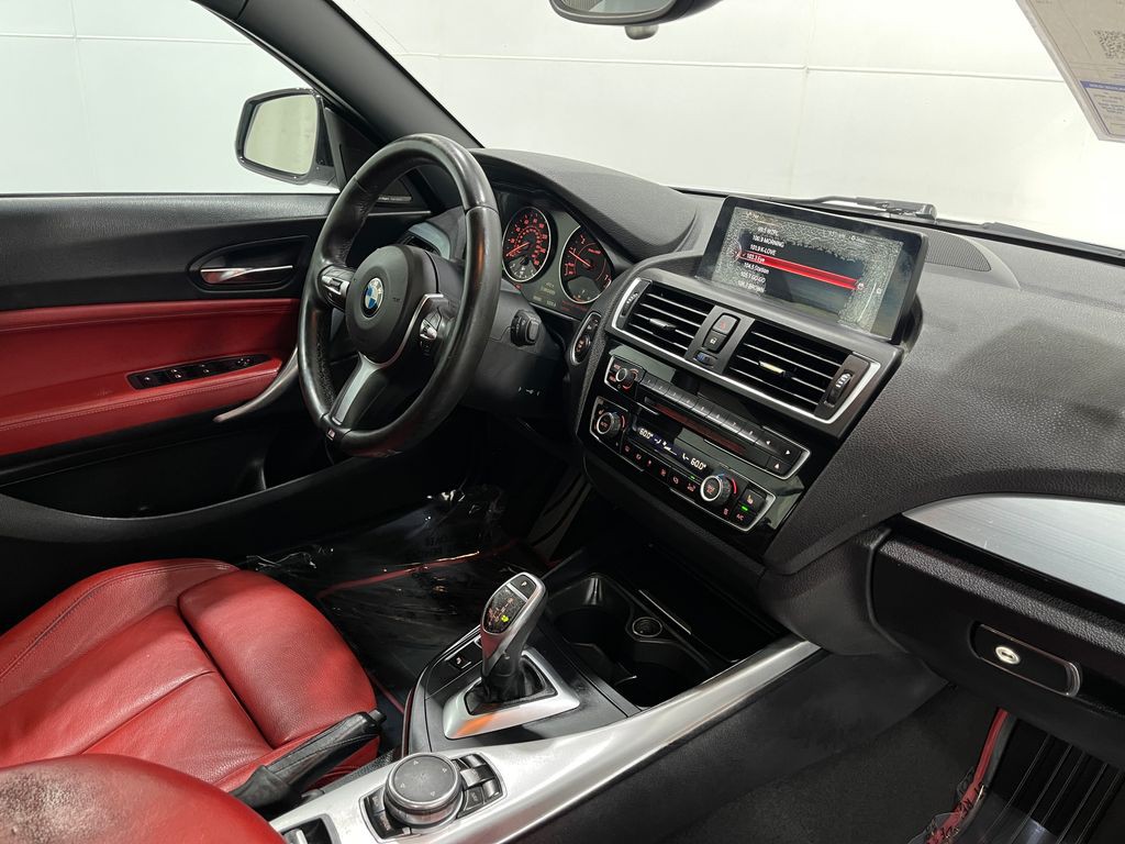 2016 BMW 2 Series Image 18