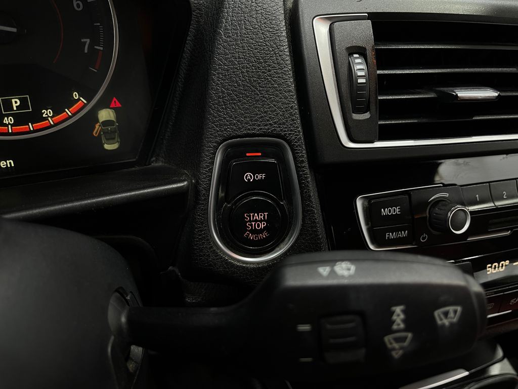 2016 BMW 2 Series Image 19