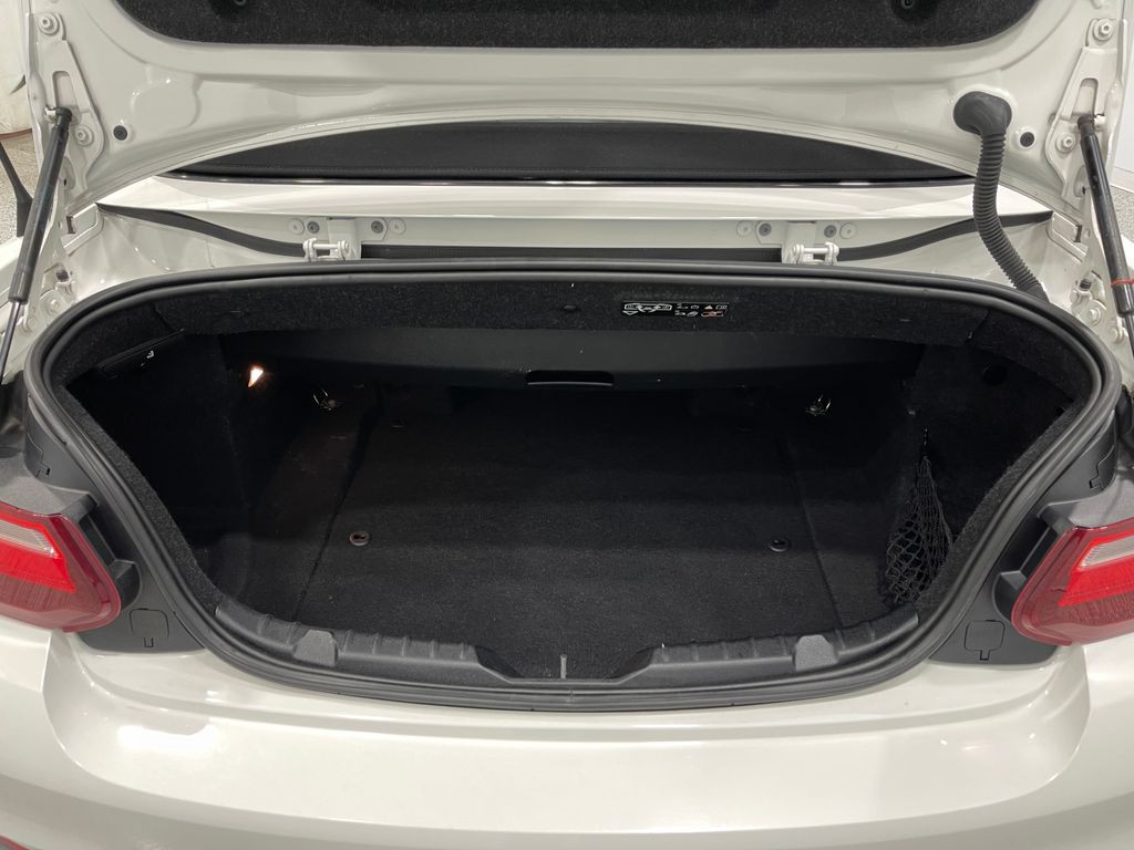 2016 BMW 2 Series Image 23
