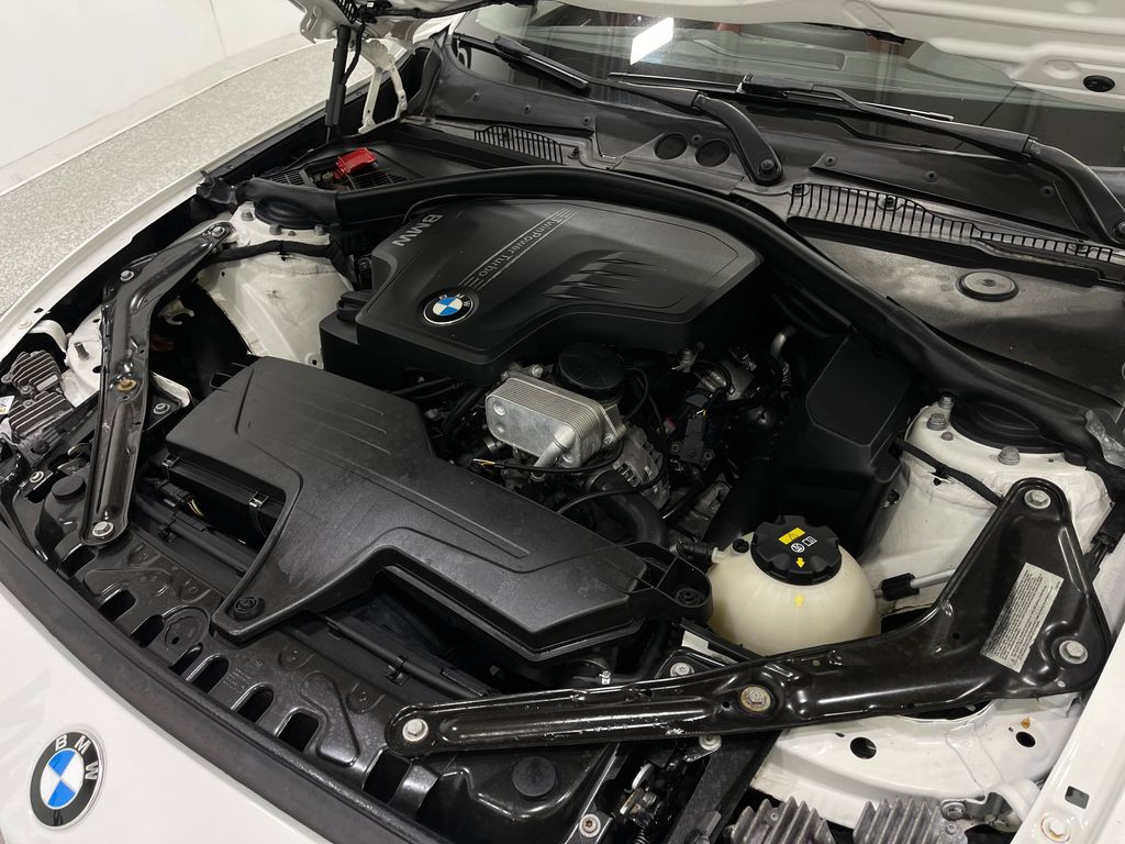 2016 BMW 2 Series Image 25