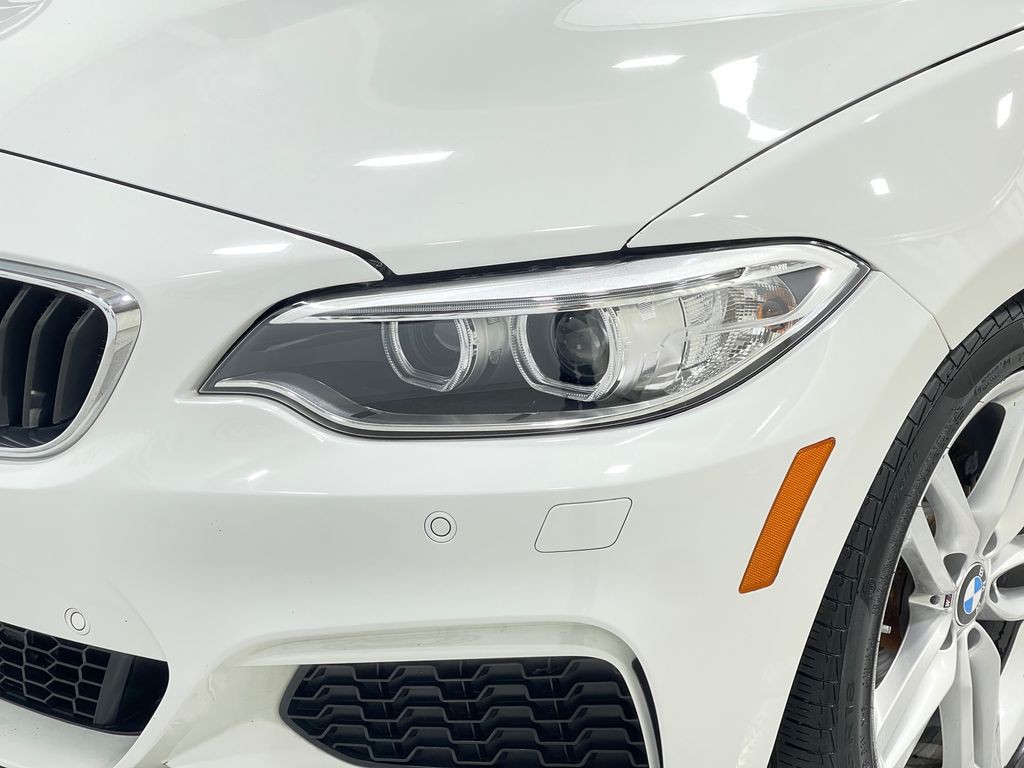 2016 BMW 2 Series Image 29
