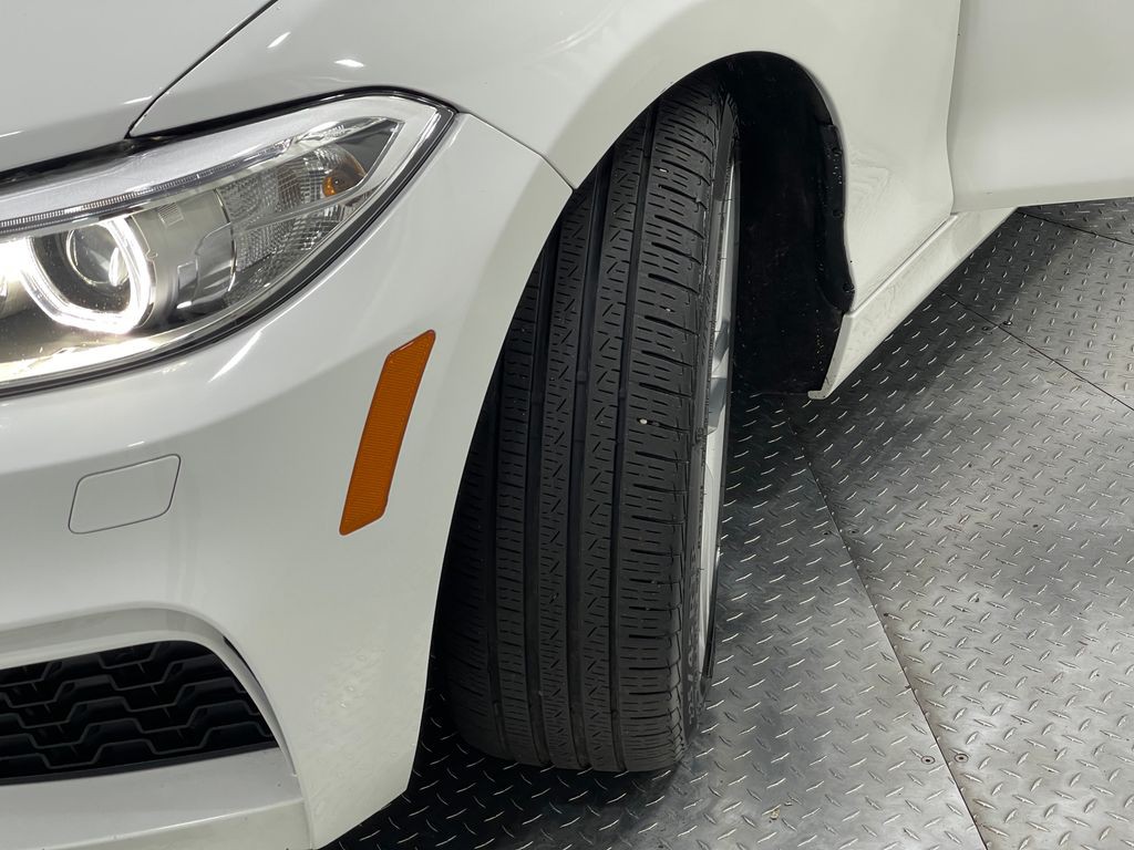 2016 BMW 2 Series Image 32