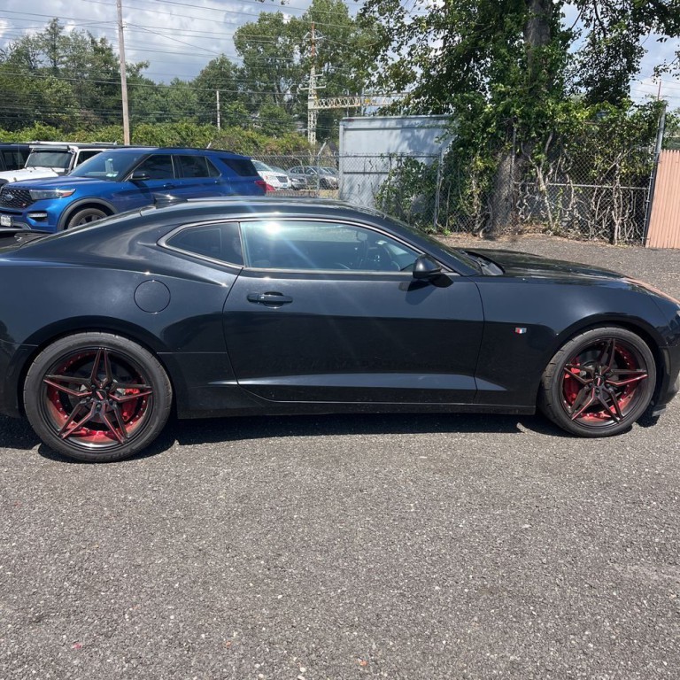 2017 Chevrolet Camaro Image 4