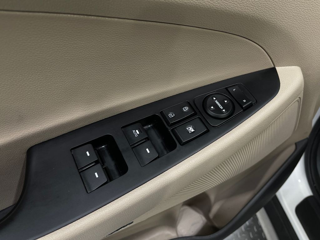 2017 Hyundai Tucson Image 15