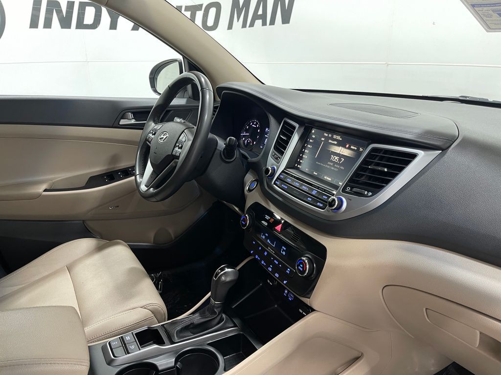 2017 Hyundai Tucson Image 19