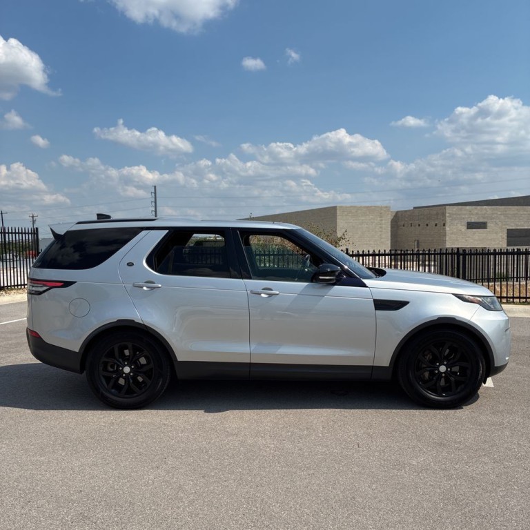 2018 Land Rover Discovery Image 4