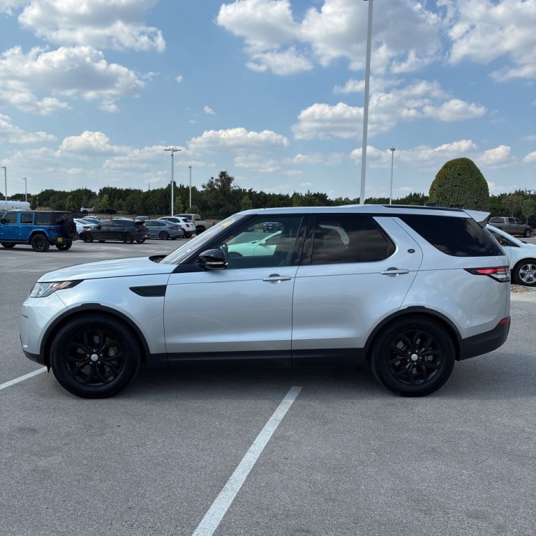 2018 Land Rover Discovery Image 5