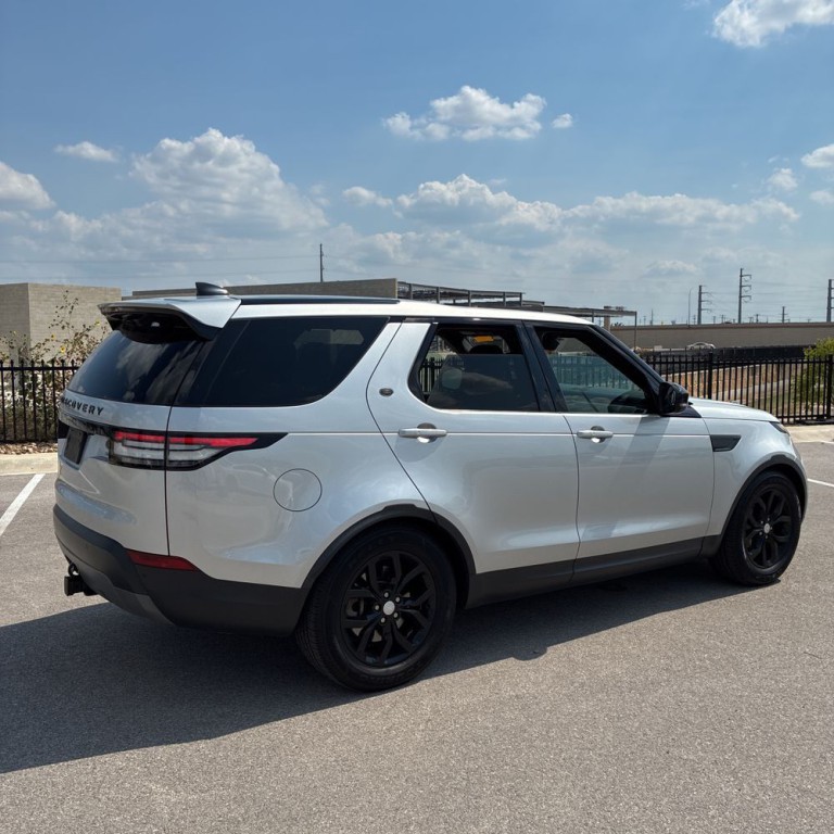 2018 Land Rover Discovery Image 6