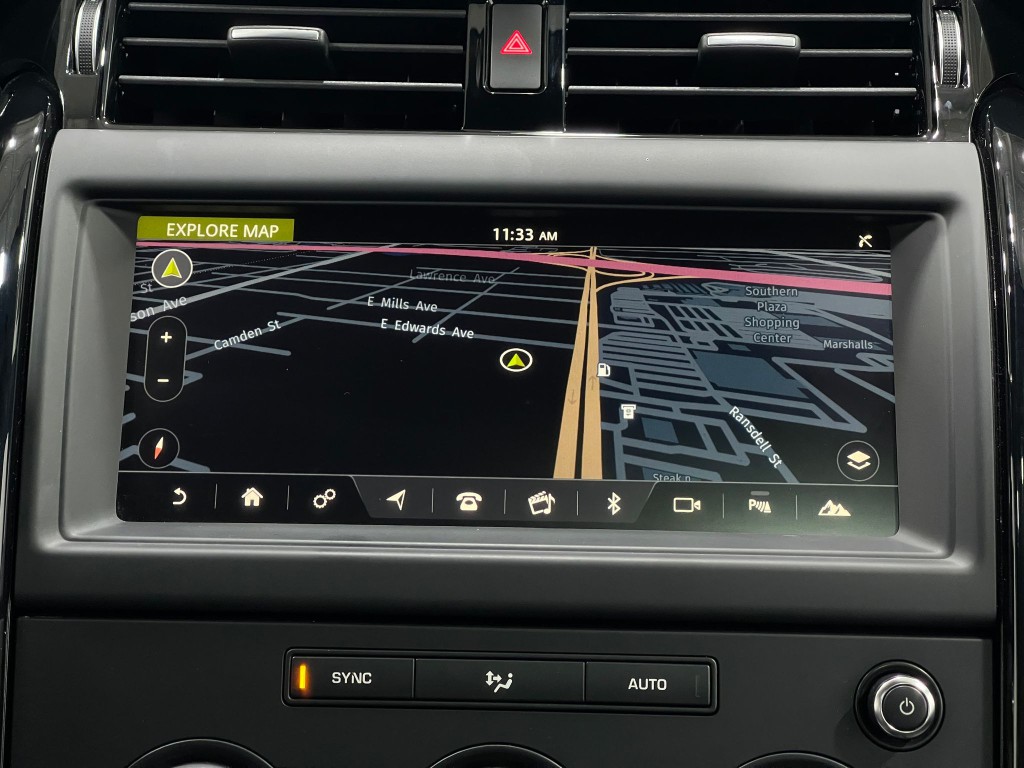 2018 Land Rover Discovery Image 10