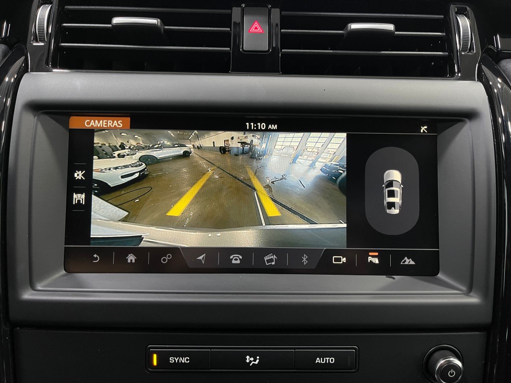 2018 Land Rover Discovery Image 11