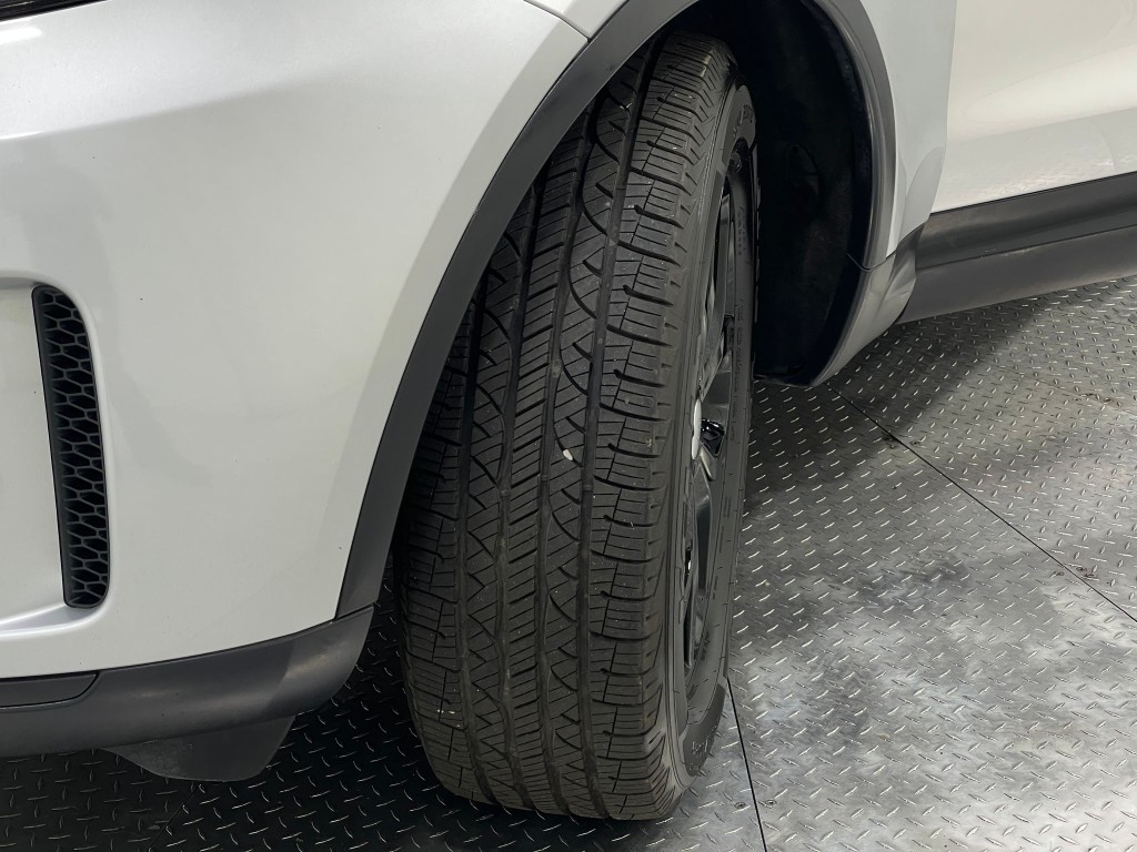 2018 Land Rover Discovery Image 39