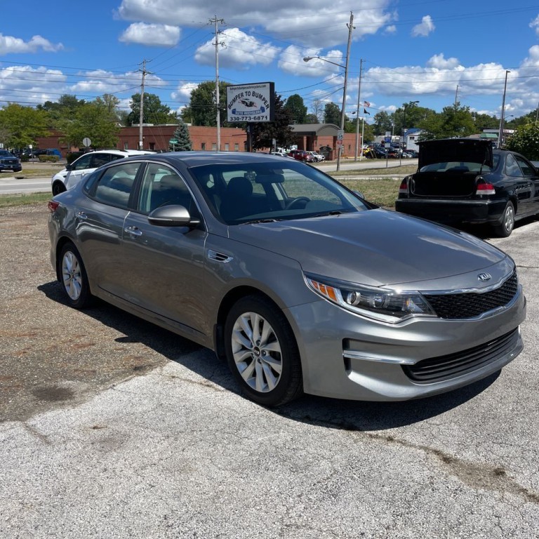 2018 Kia Optima Image 1