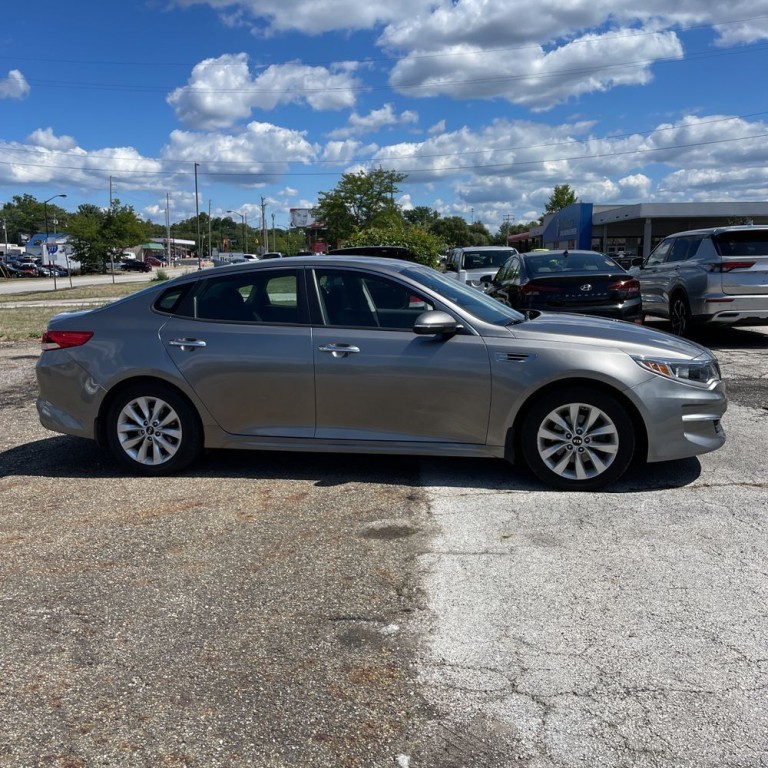 2018 Kia Optima Image 4