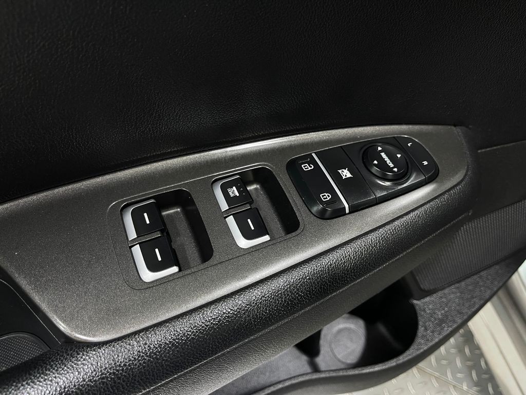 2018 Kia Optima Image 15