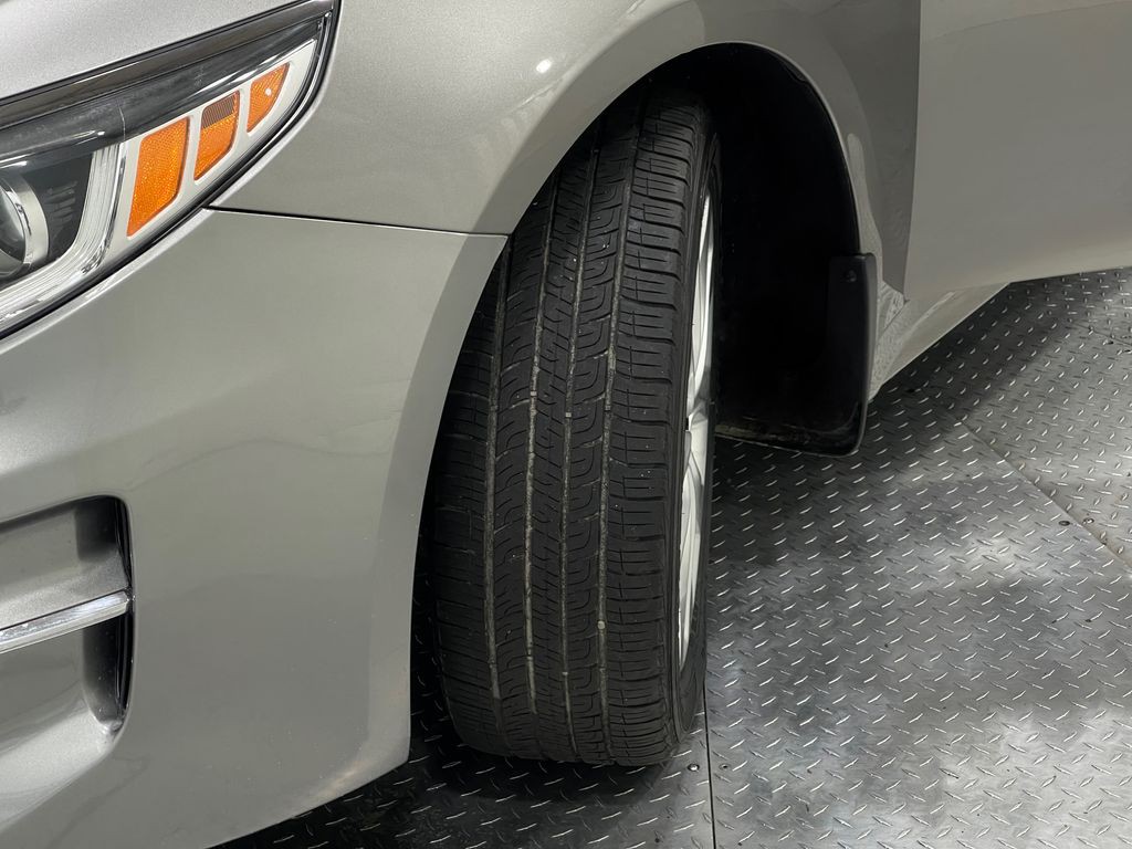 2018 Kia Optima Image 35