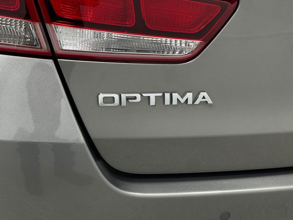 2018 Kia Optima Image 38