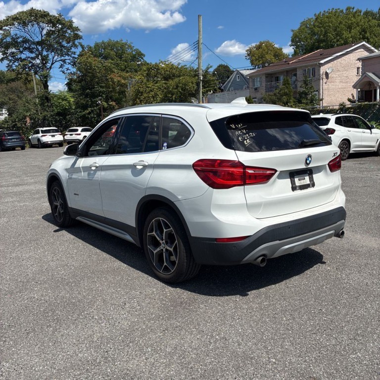 2018 BMW X1 Image 8