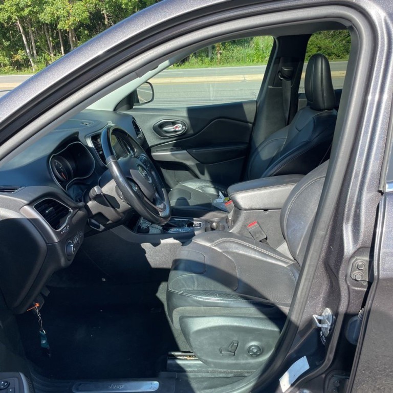2021 Jeep Cherokee Image 9