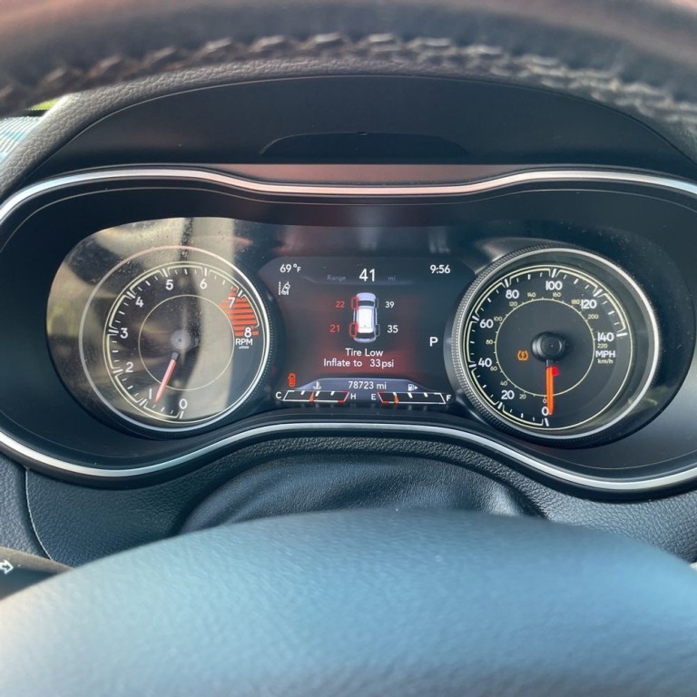 2021 Jeep Cherokee Image 11