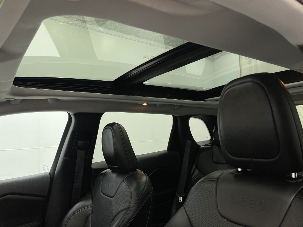 2021 Jeep Cherokee Image 11