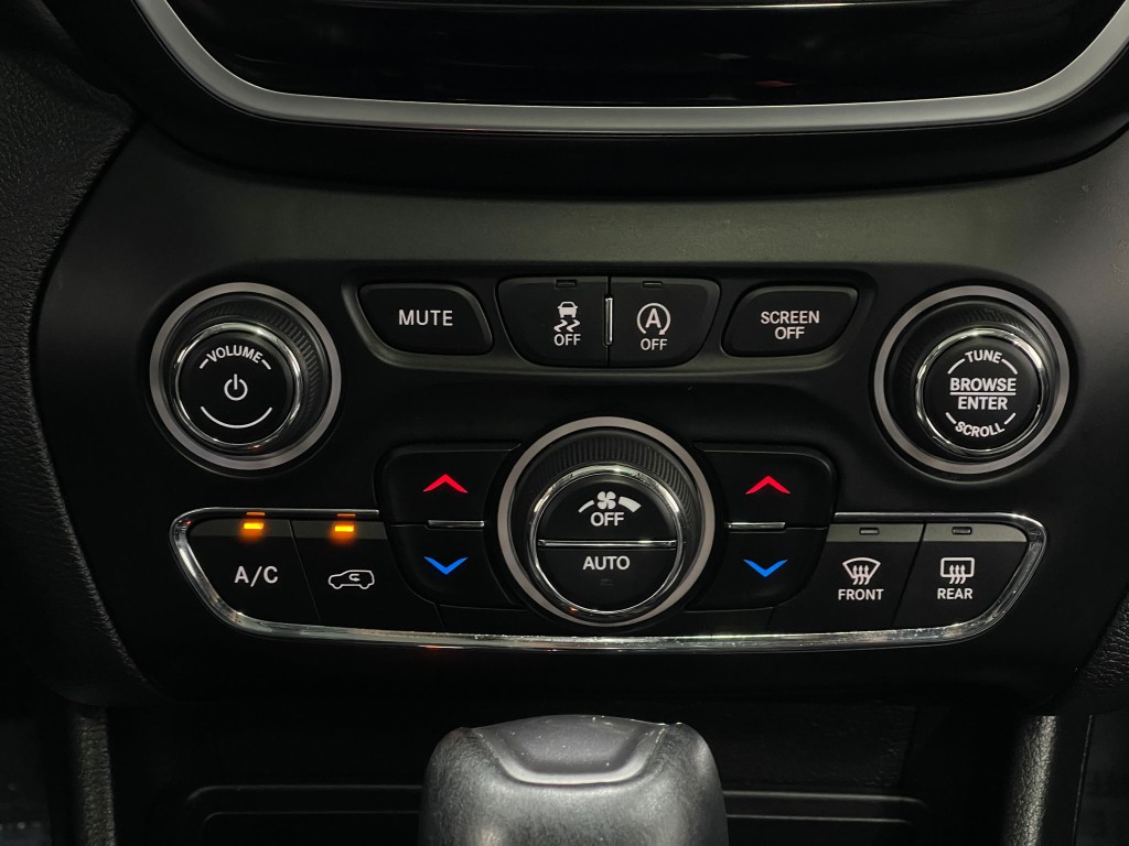 2021 Jeep Cherokee Image 25