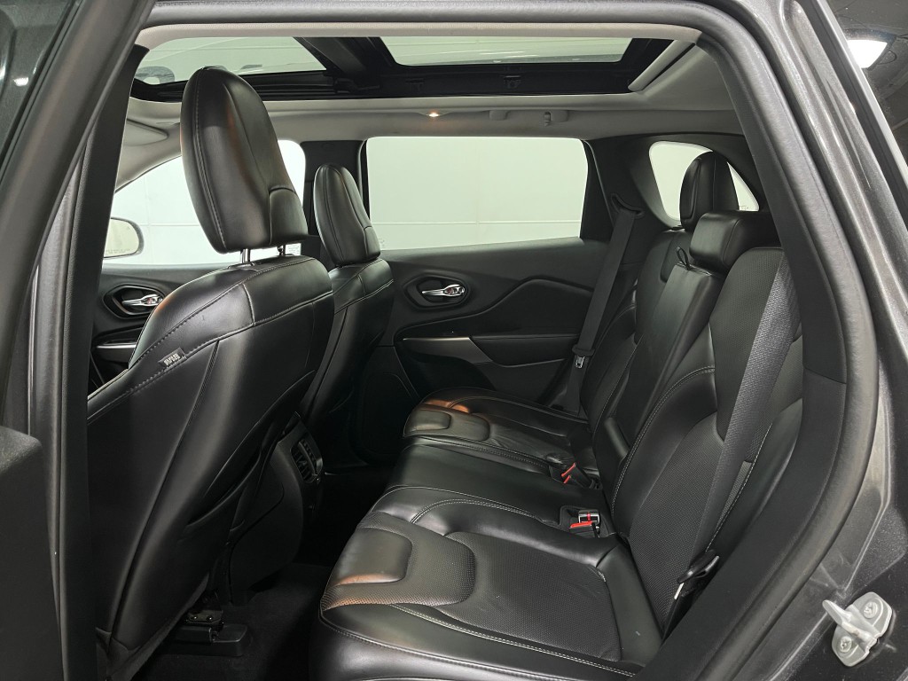 2021 Jeep Cherokee Image 30