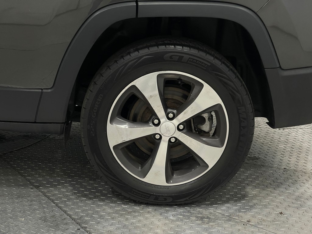 2021 Jeep Cherokee Image 35