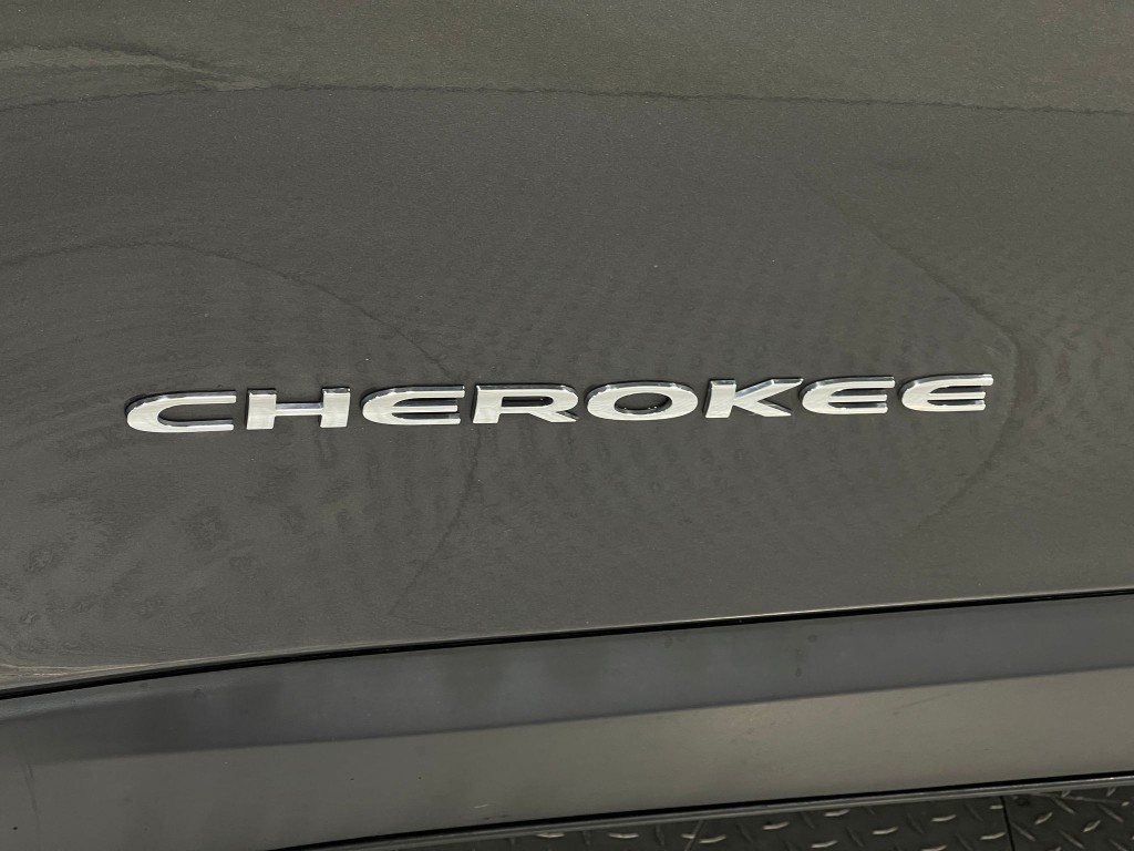 2021 Jeep Cherokee Image 39