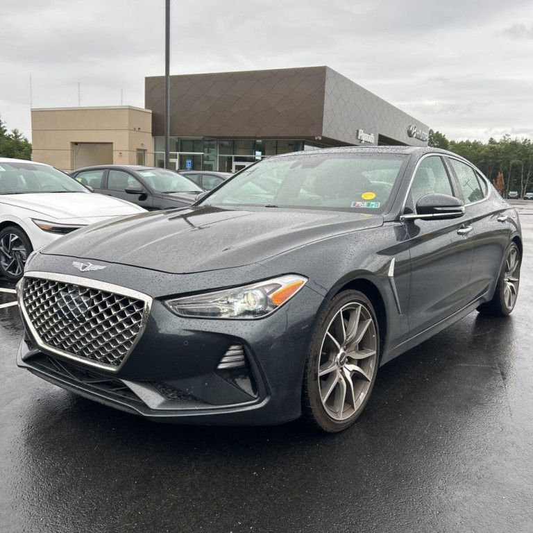 2021 Genesis G70 Image 3