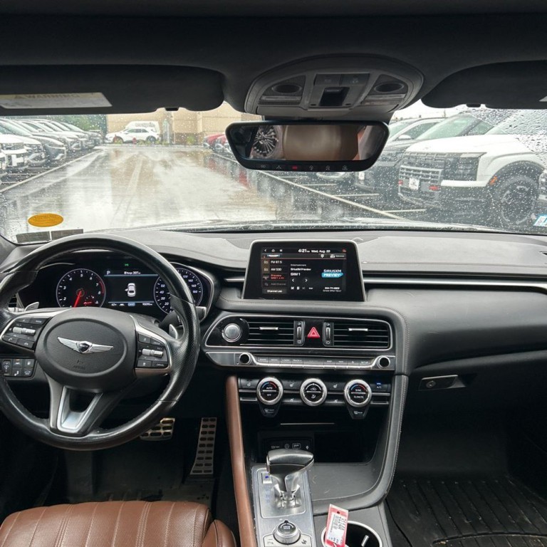 2021 Genesis G70 Image 9