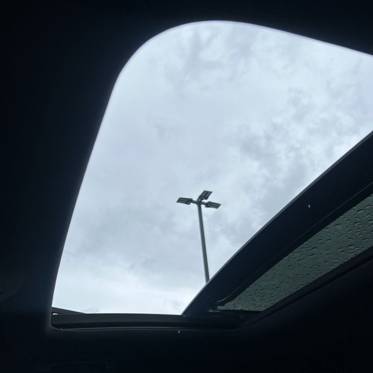 2021 Genesis G70 Image 14