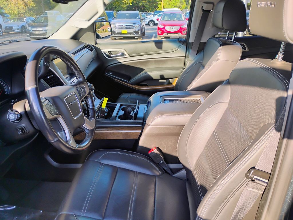 2020 GMC Yukon Image 5