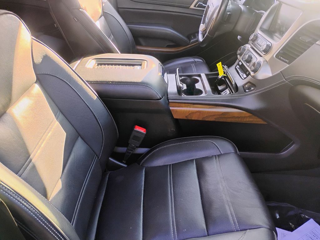 2020 GMC Yukon Image 6