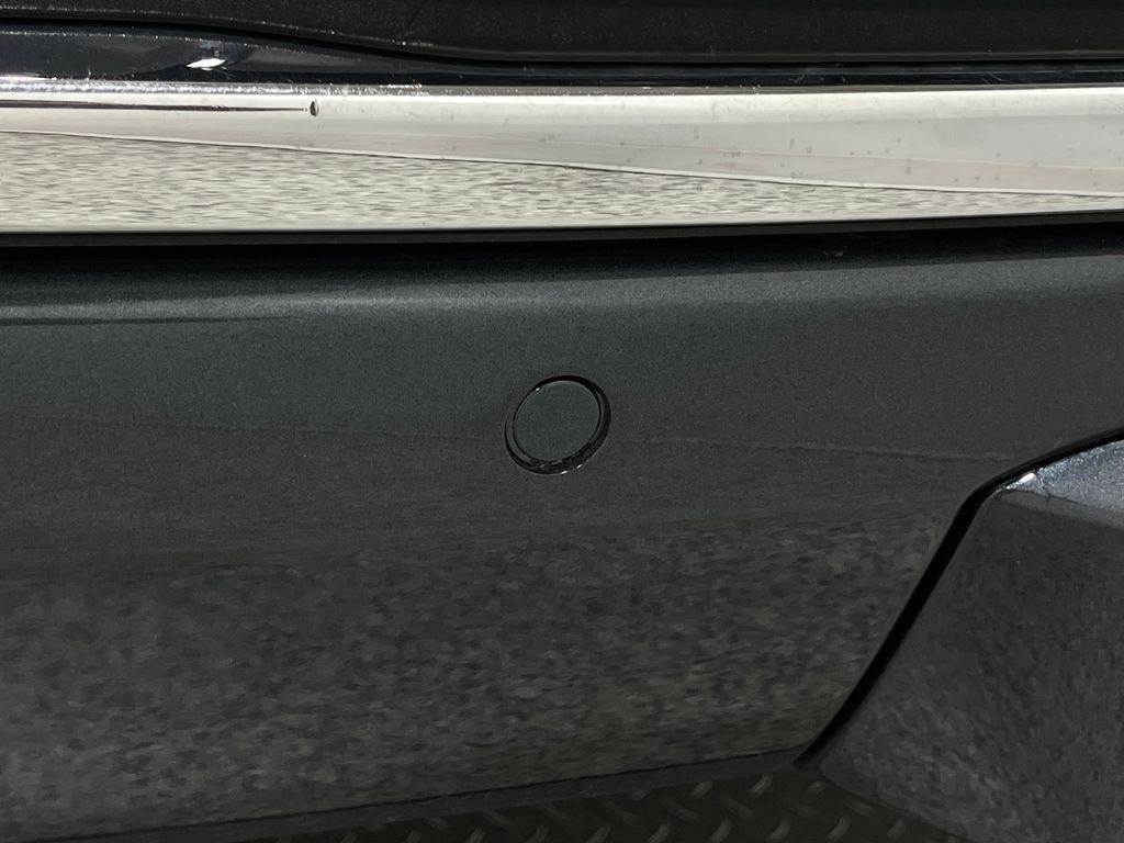 2020 GMC Yukon Image 14