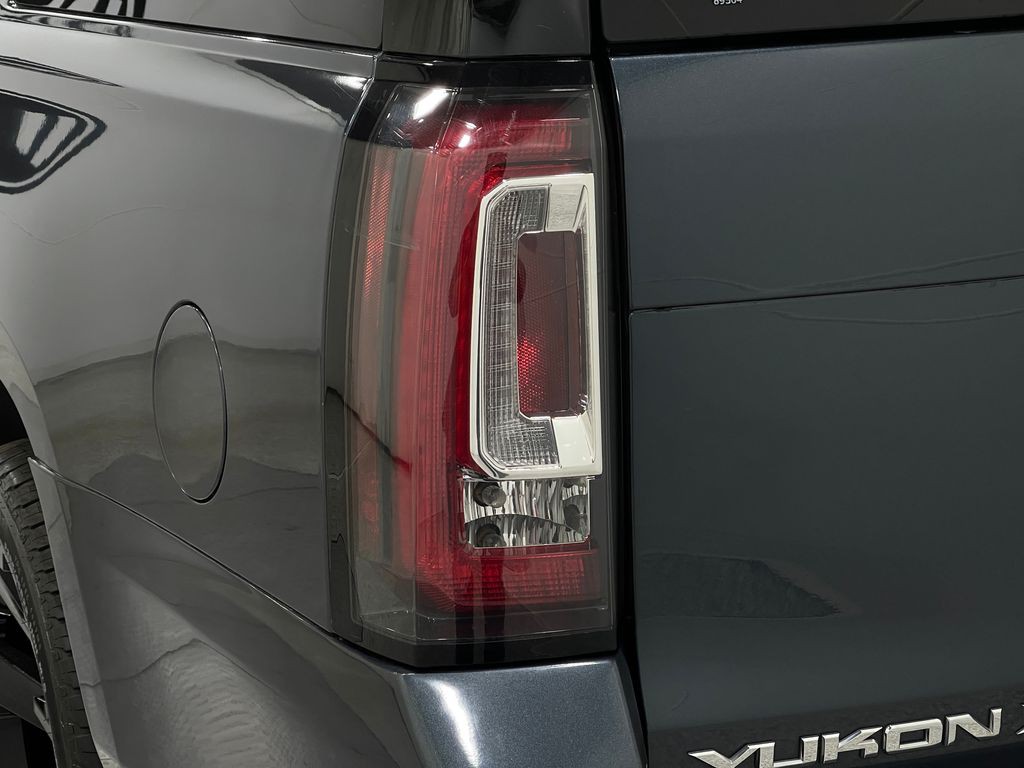 2020 GMC Yukon Image 38