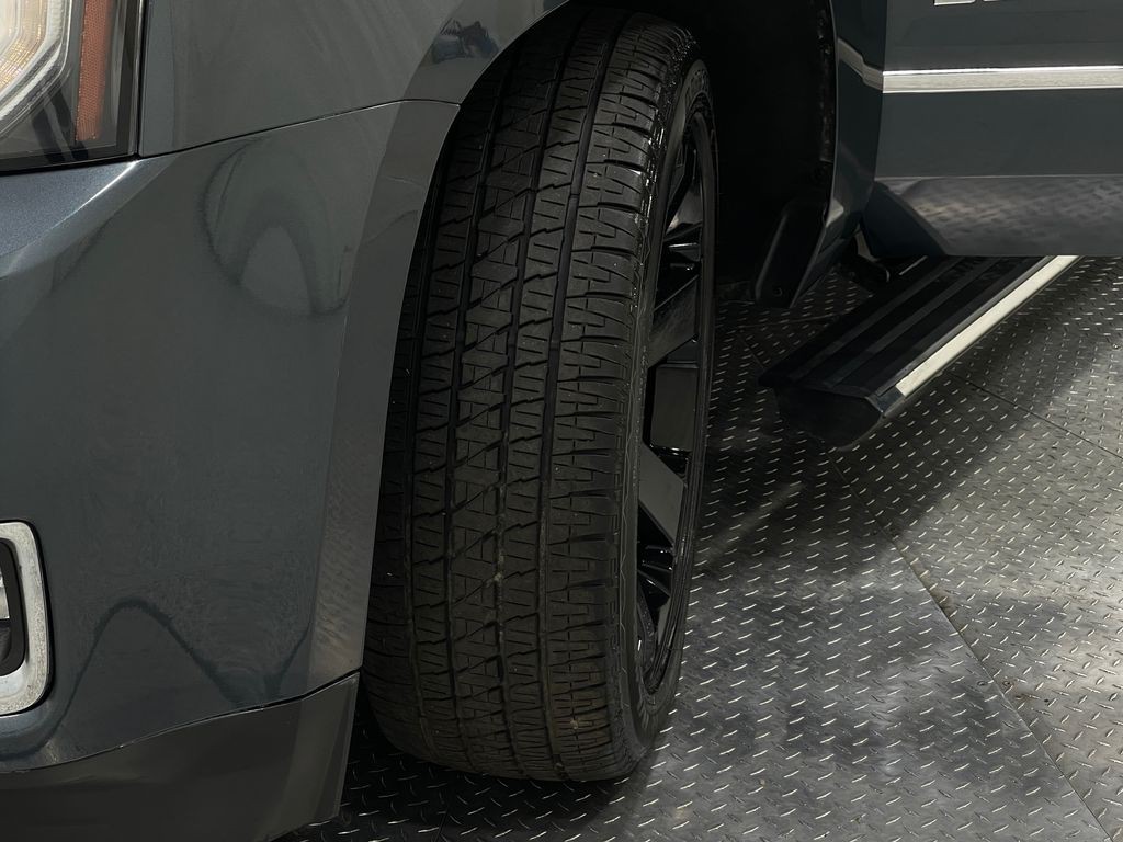 2020 GMC Yukon Image 40