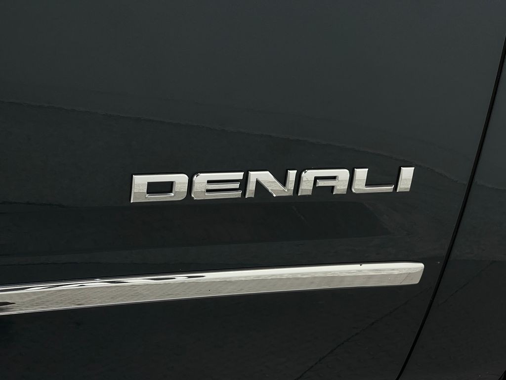 2020 GMC Yukon Image 44