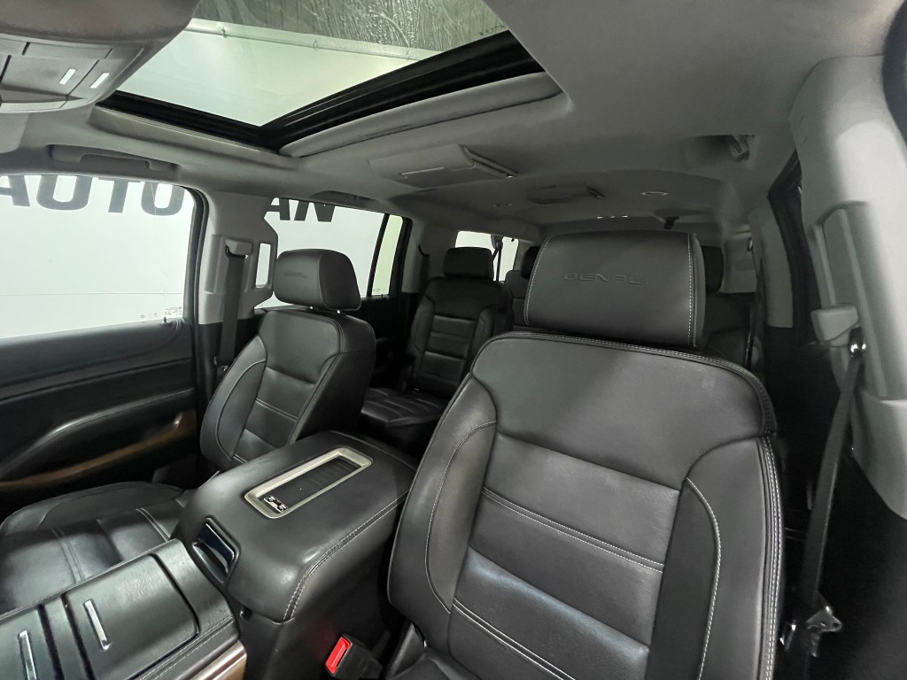 2020 GMC Yukon Image 12