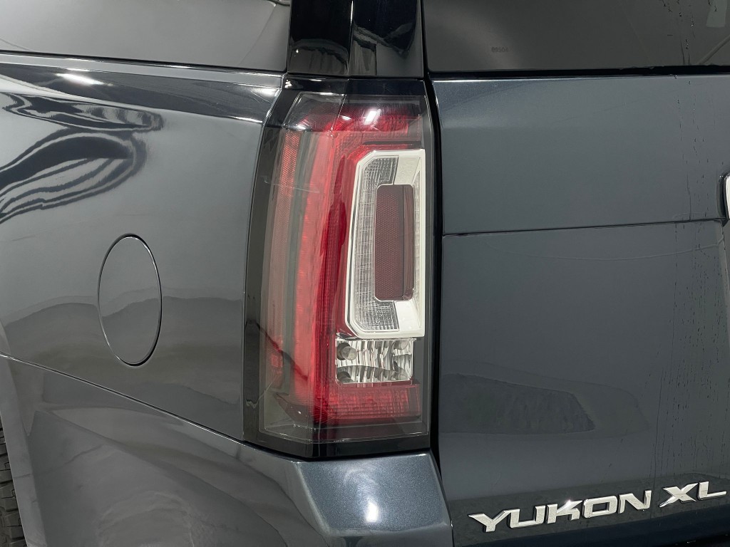 2020 GMC Yukon Image 35