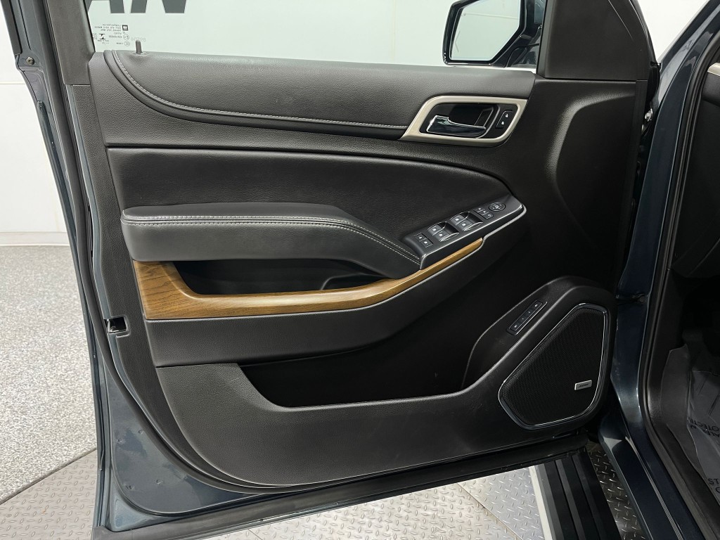 2020 GMC Yukon Image 17