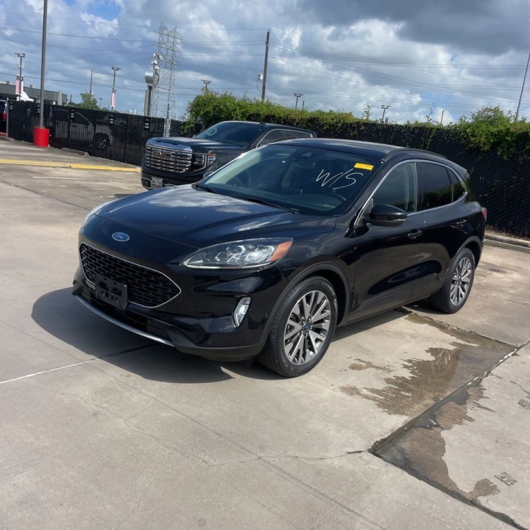 2020 Ford Escape Image 2
