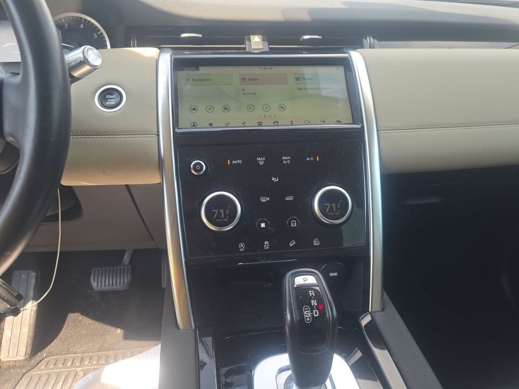2020 Land Rover Discovery Sport Image 11
