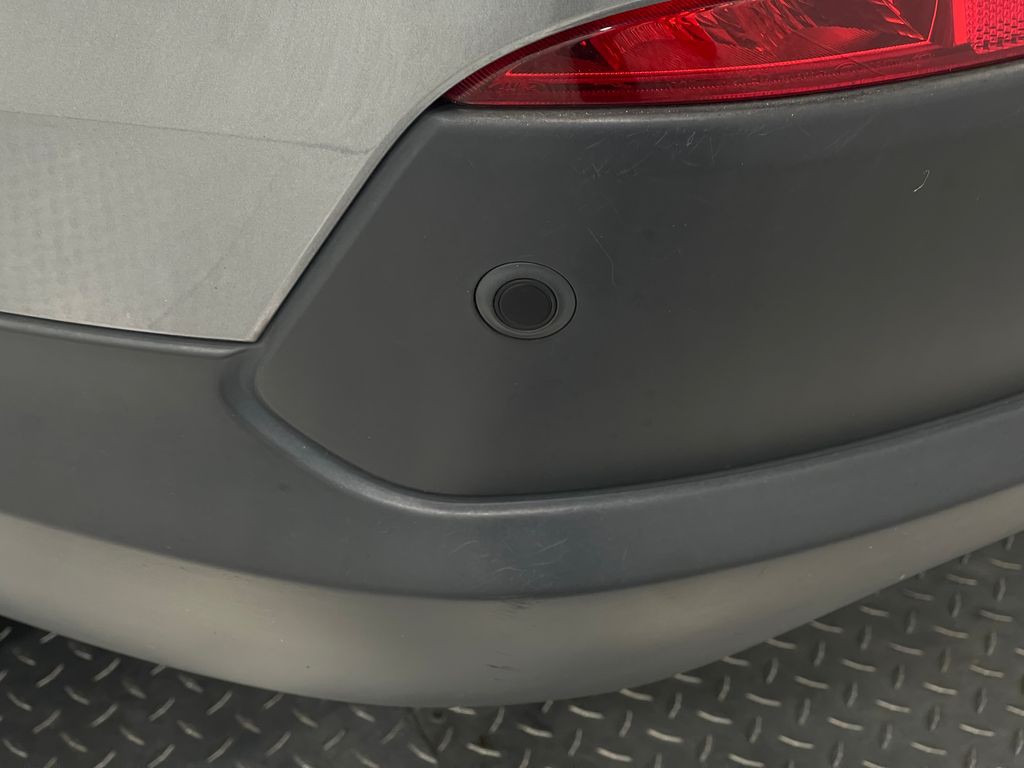 2020 Land Rover Discovery Sport Image 13