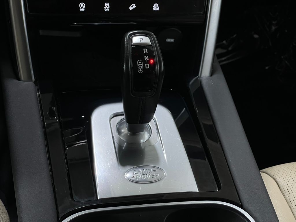 2020 Land Rover Discovery Sport Image 29