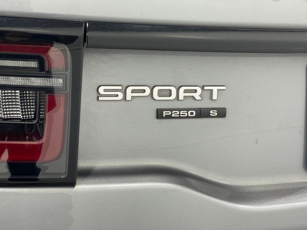 2020 Land Rover Discovery Sport Image 39
