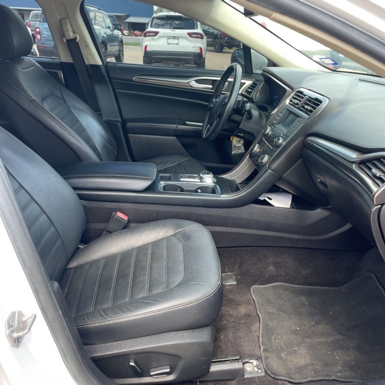 2017 Ford Fusion Image 10